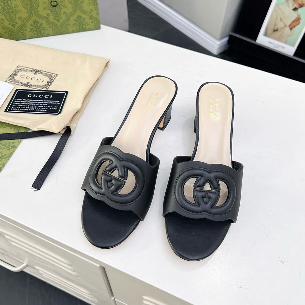 GUCCI Women s Interlocking G slide sandal